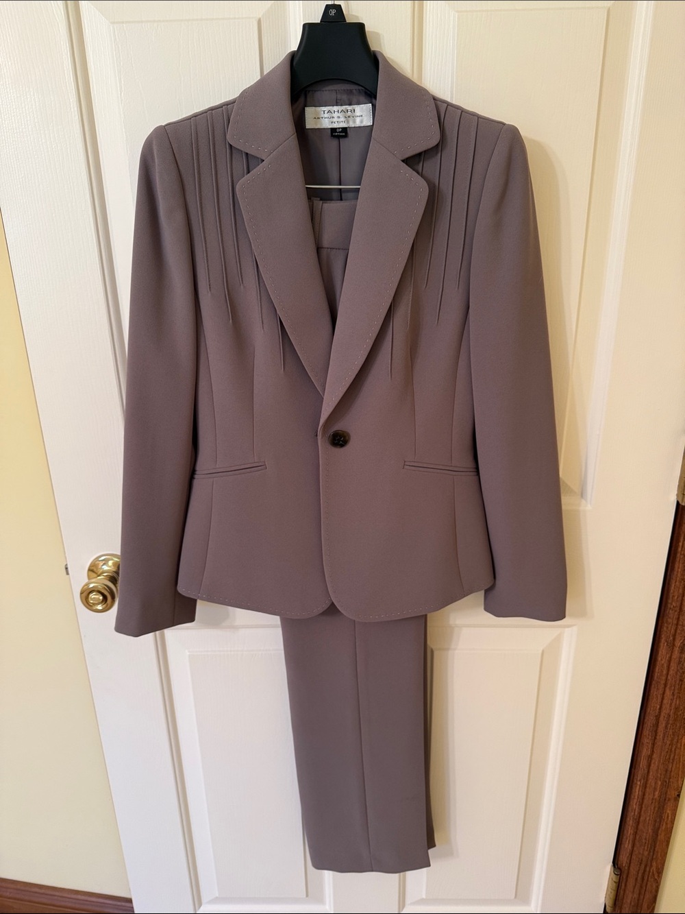 Tahari ASL Women's Taupe Single-Button Blazer & Pants Suit